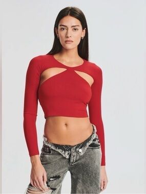 NWT SER.O.YA Sierra Small Crop Top